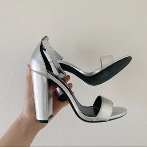 Steve Madden strap heel